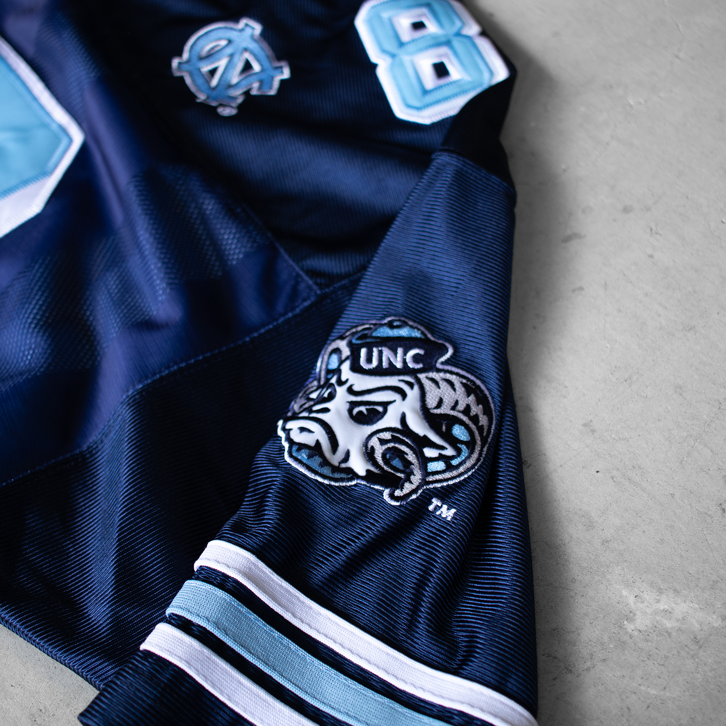 Vintage University Of North Carolina #88 Gradient Football Jersey (M)