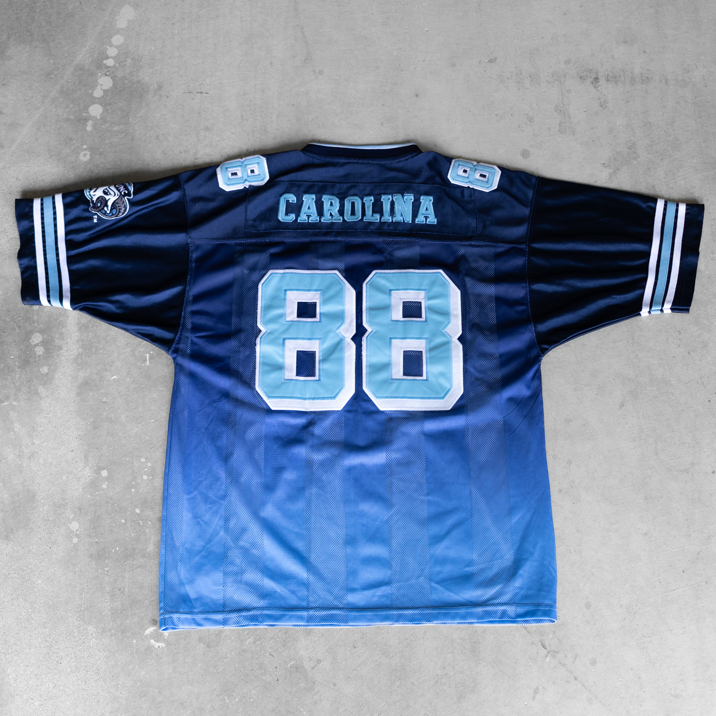 Vintage University Of North Carolina #88 Gradient Football Jersey (M)