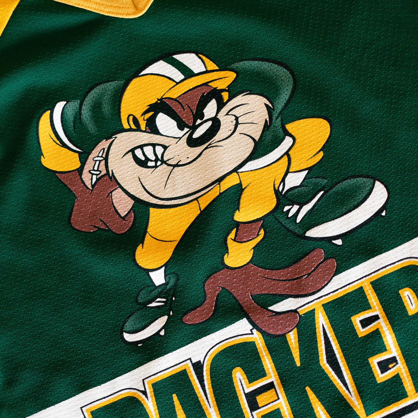 Vintage 1998 NFL Green Bay Packers Looney Tunes 'Taz' Graphic Youth T-Shirt (M)