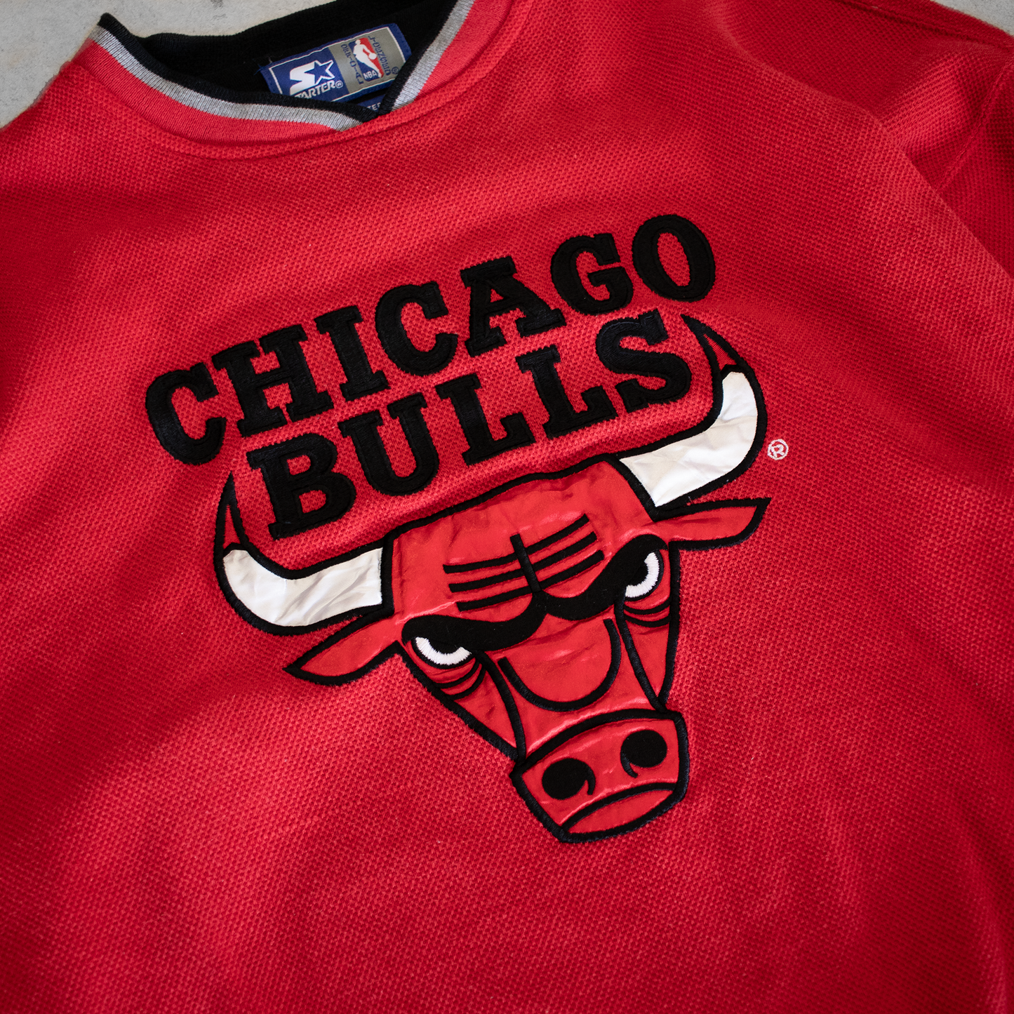 Vintage NBA Chicago Bulls Logo Graphic Embroidered Crewneck (L)