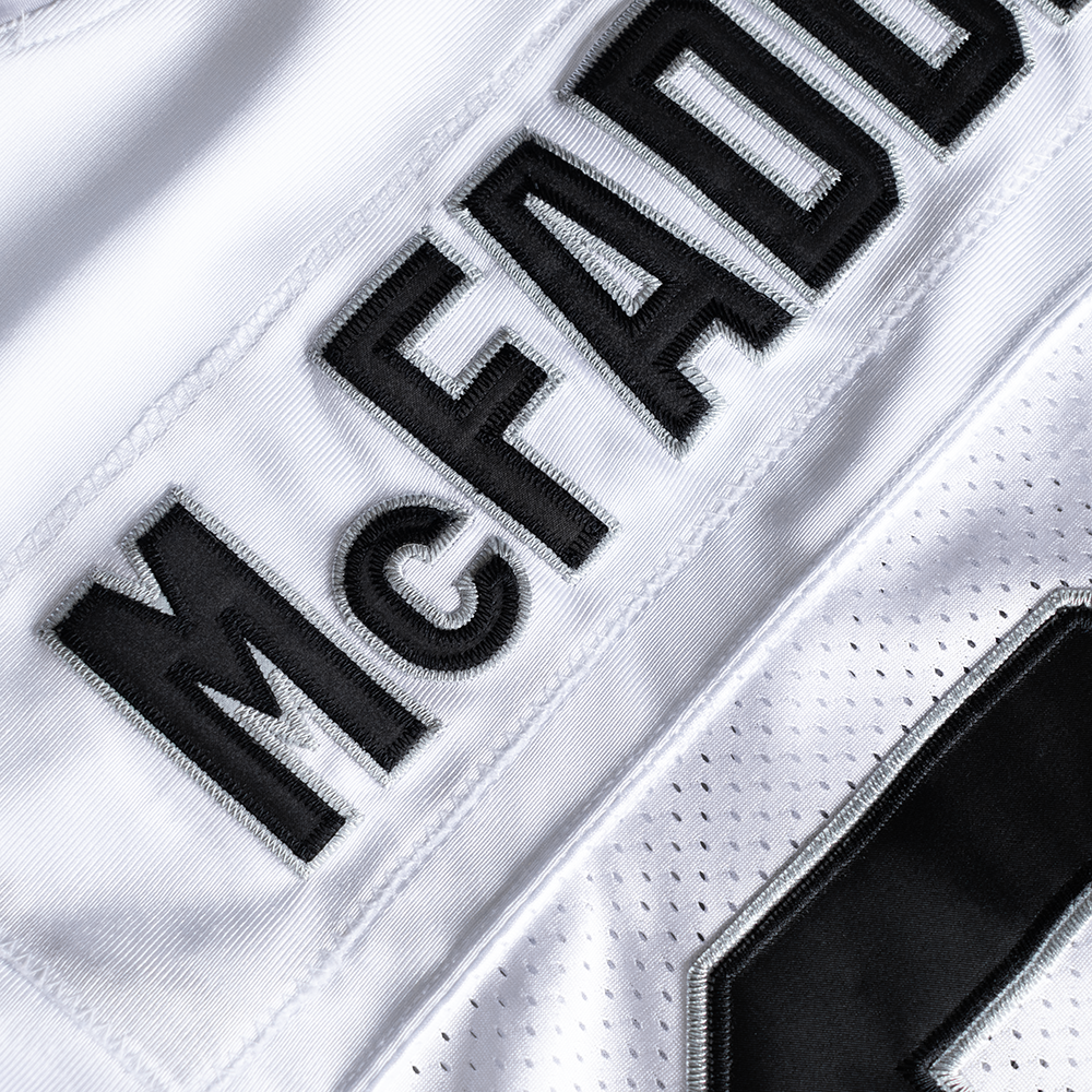 Vintage NFL Oakland Raiders Darren McFadden #20 Football Jersey (L)
