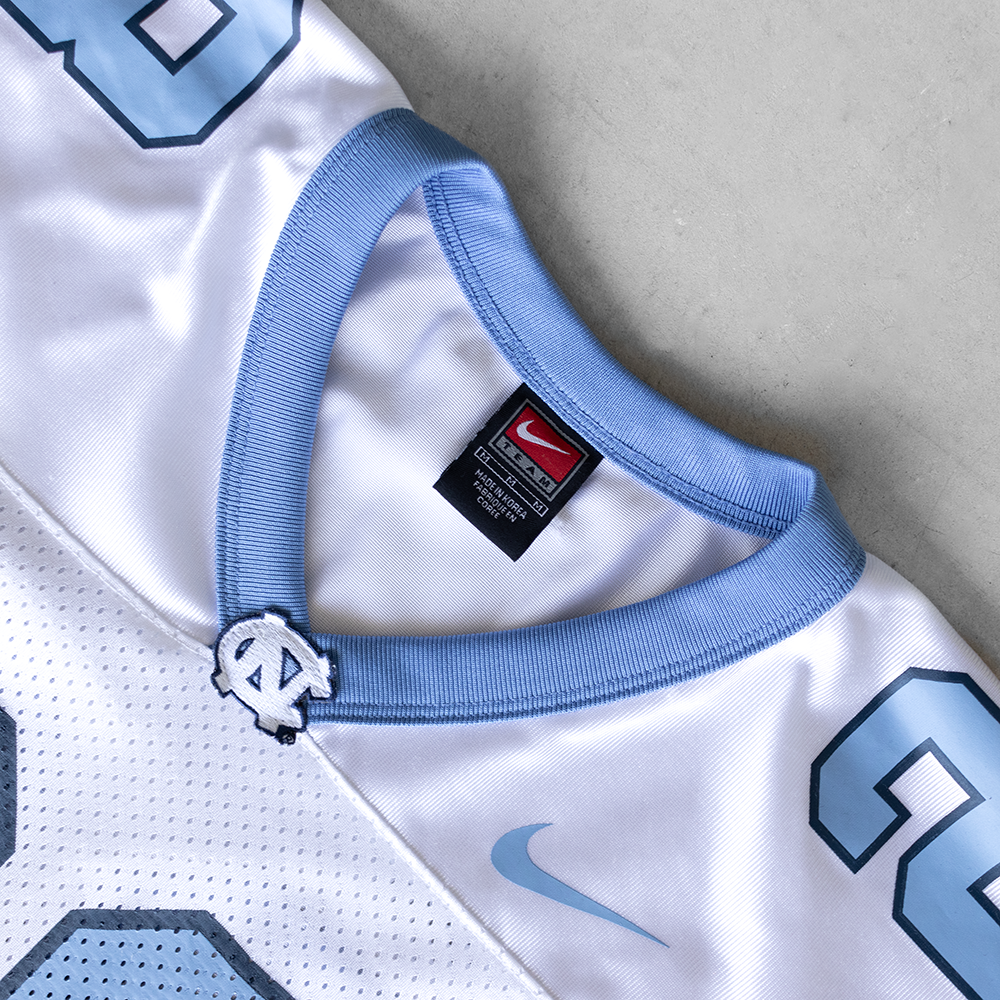 Vintage Nike UNC #23 Football Jersey (M)