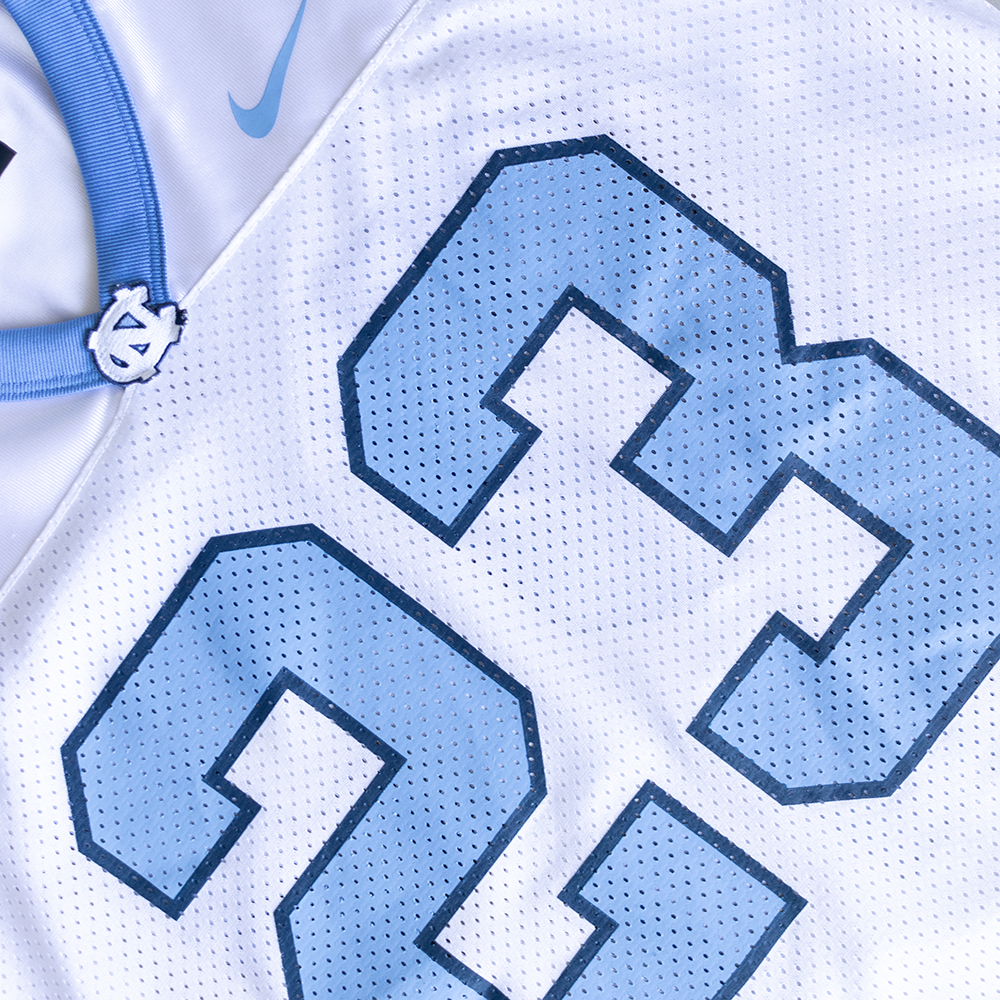 Vintage Nike UNC #23 Football Jersey (M)