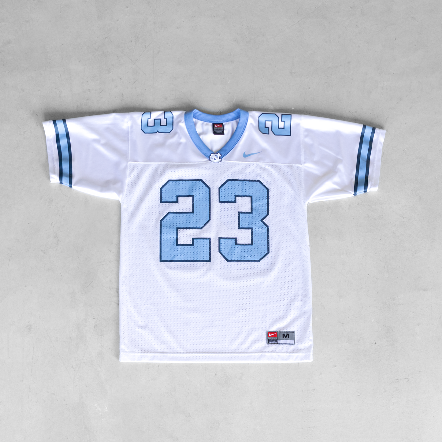 Vintage Nike UNC #23 Football Jersey (M)