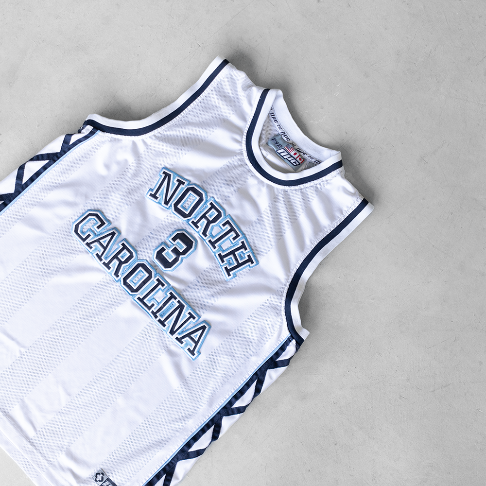 Vintage University Of North Carolina Basketball Jersey (L)