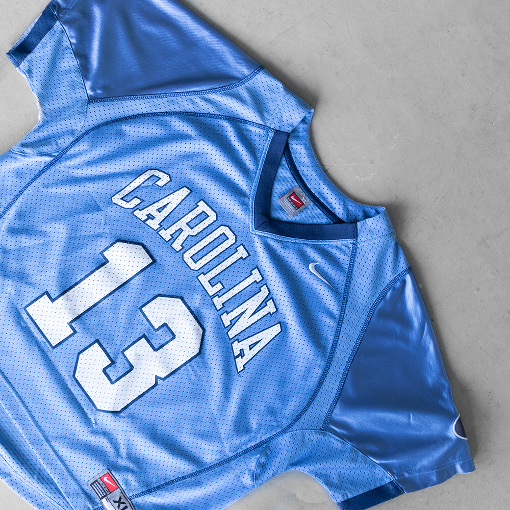 Vintage Nike UNC #13 Cropped Football Jersey (XL)