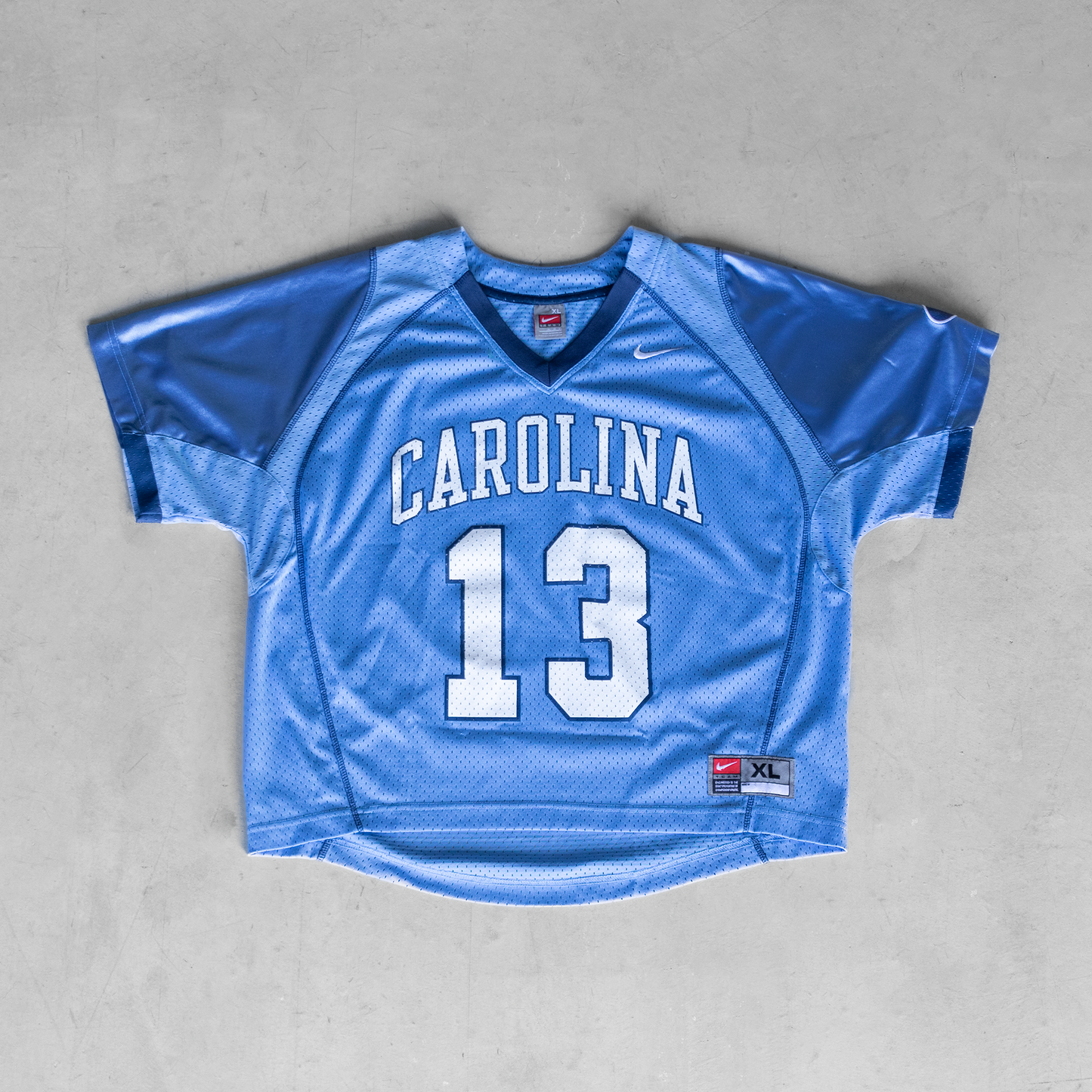 Vintage Nike UNC #13 Cropped Football Jersey (XL)