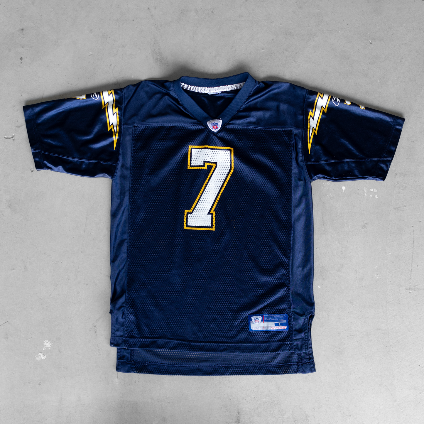 Vintage NFL San Diego Chargers Doug Flutie #7 Youth Football Jersey (L)