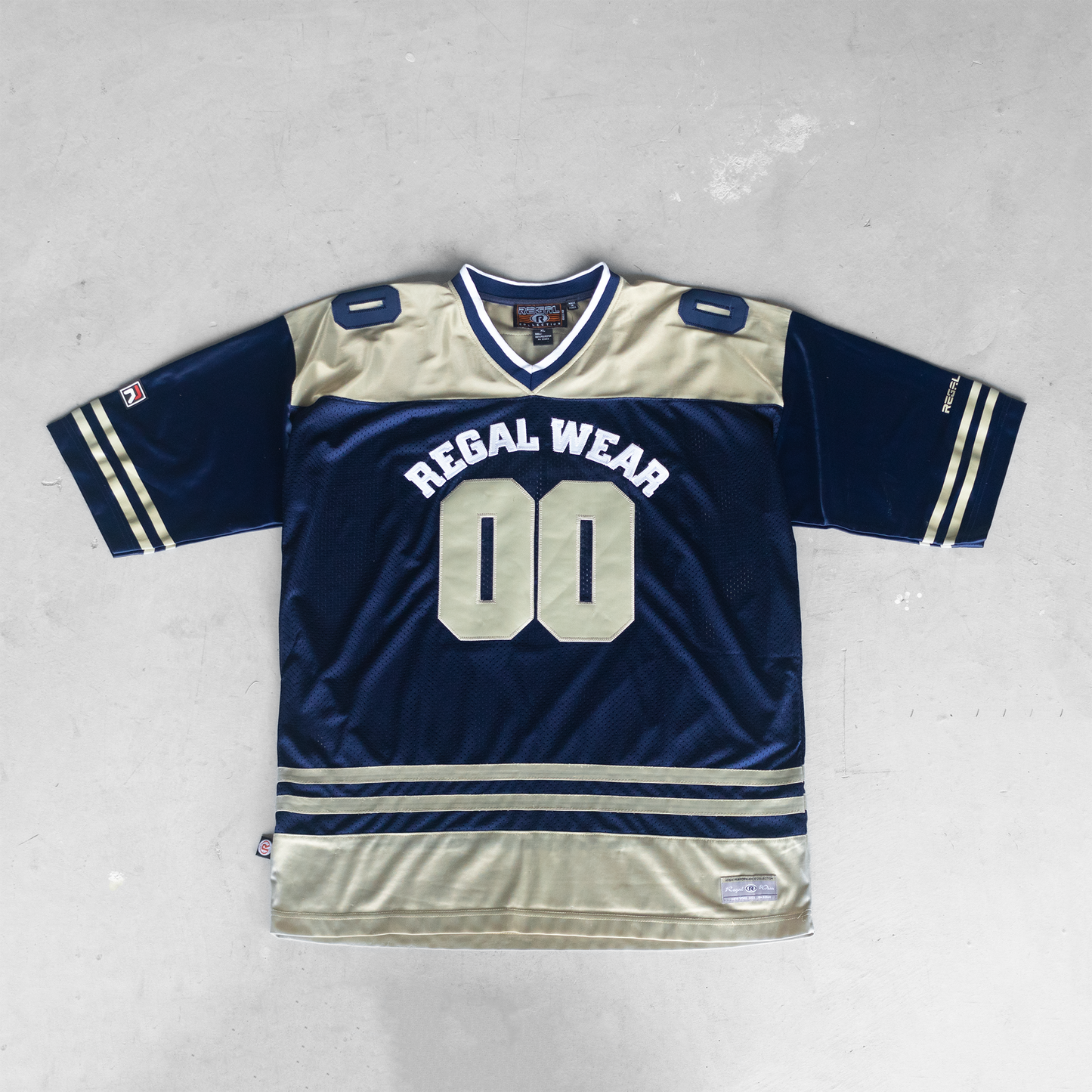 Vintage 90's The Regal Collection #00 Football Jersey (XL)