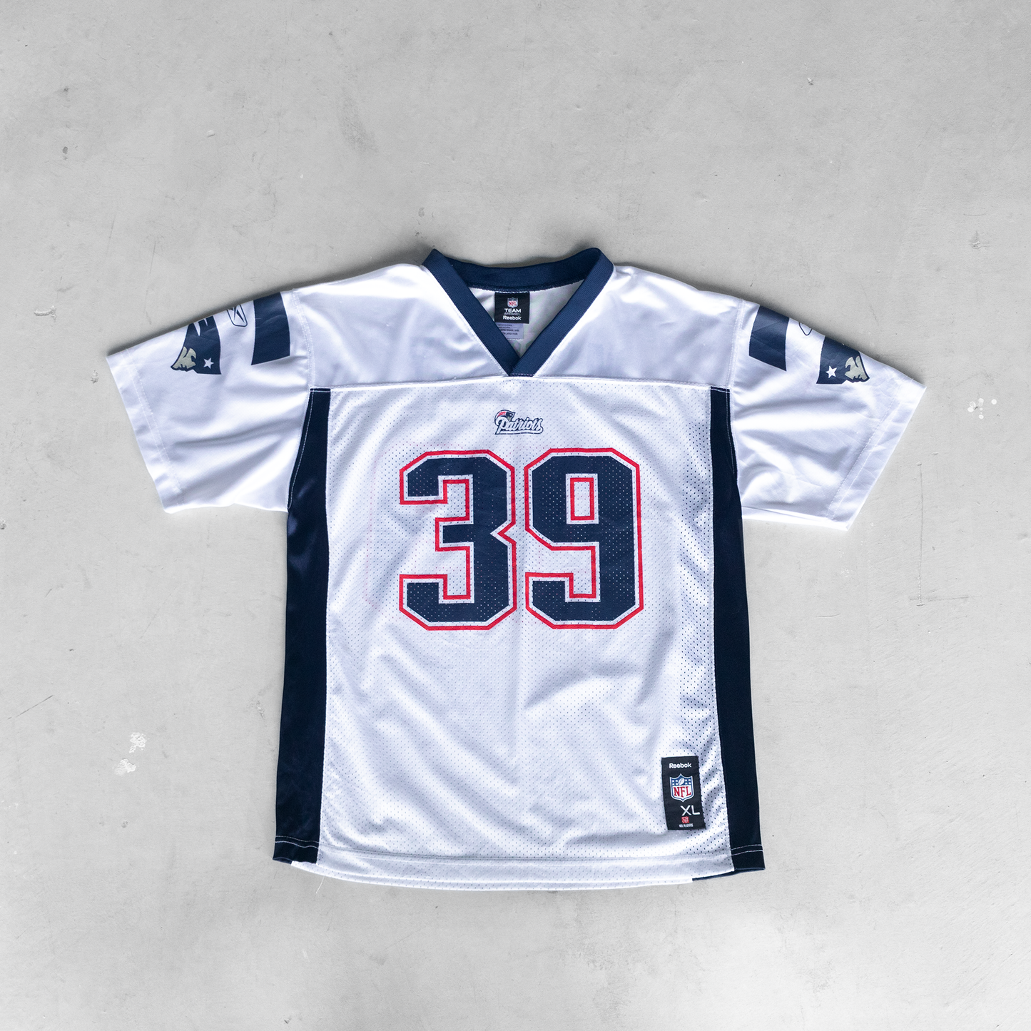 Vintage NFL New England Patriots Laurence Maroney #39 Youth Football Jersey (XL)