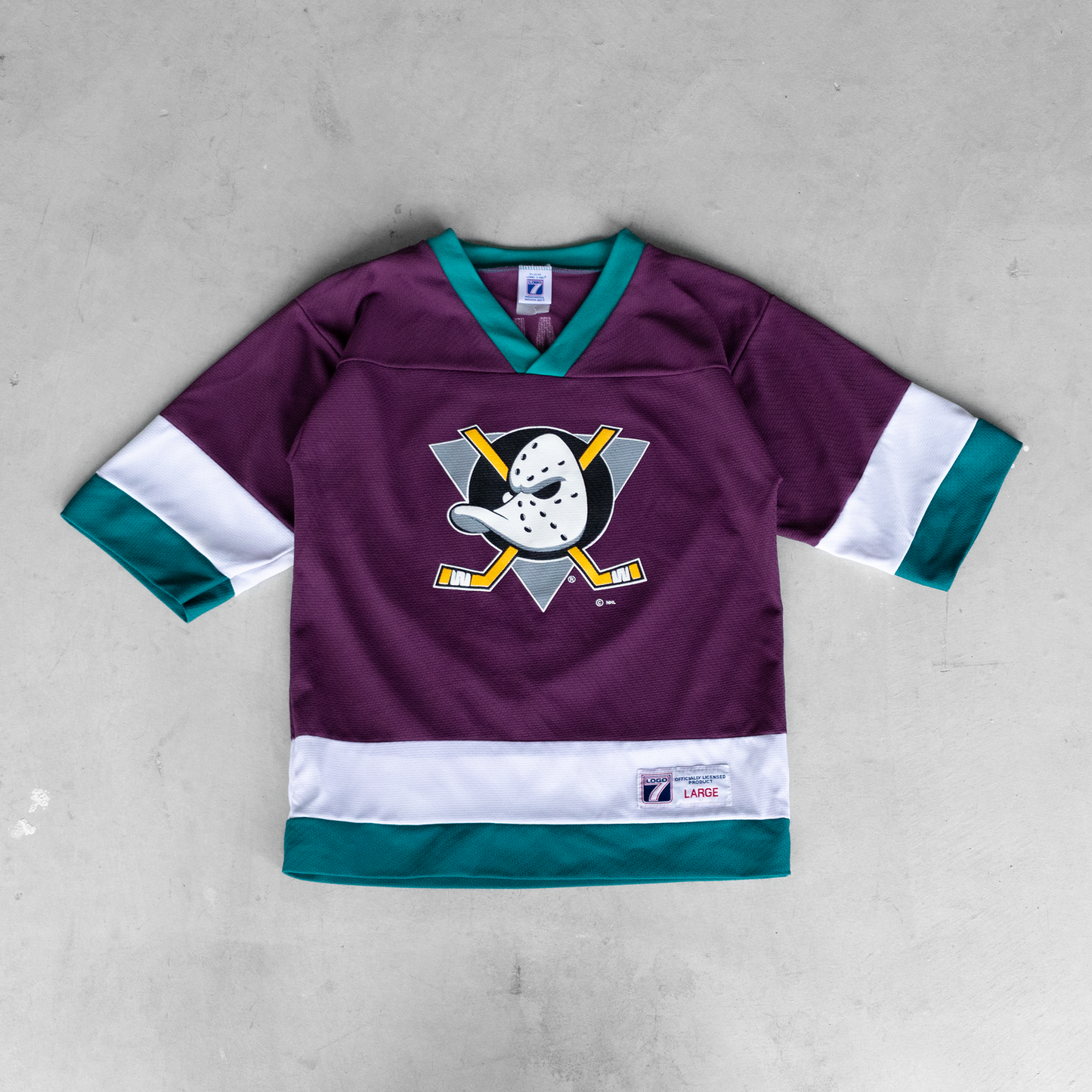 Vintage NHL The Mighty Ducks Anaheim Teemu Selanna #8 Youth Football Jersey (L)