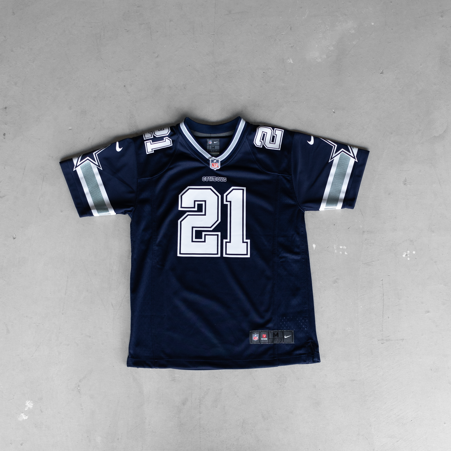 NFL Dallas Cowboys Ezekiel Elliott #21 Youth Football Jersey (M)