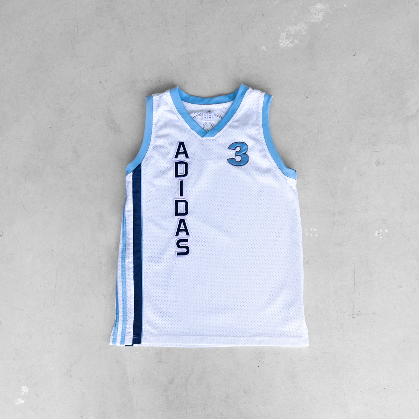 Vintage Adidas #3 Youth Basketball Jersey (XL)