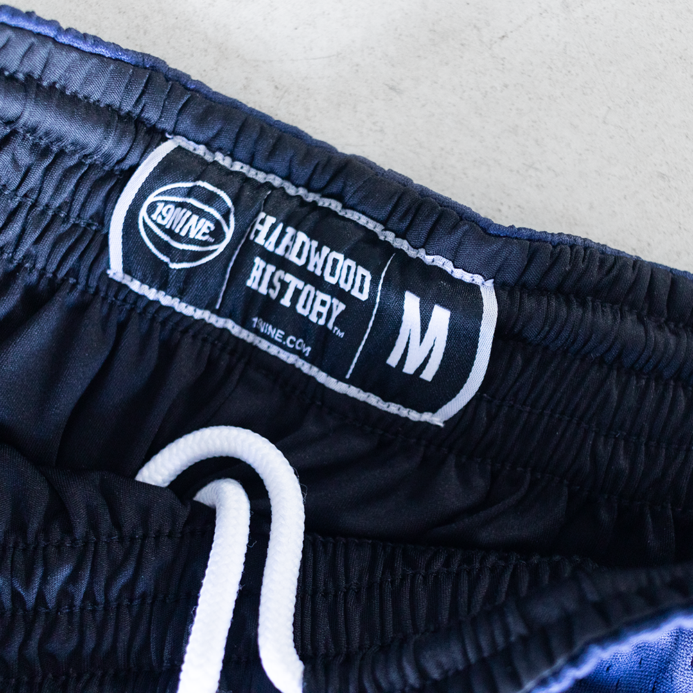 19Nine UCONN Huskies Basketball Shorts (M)