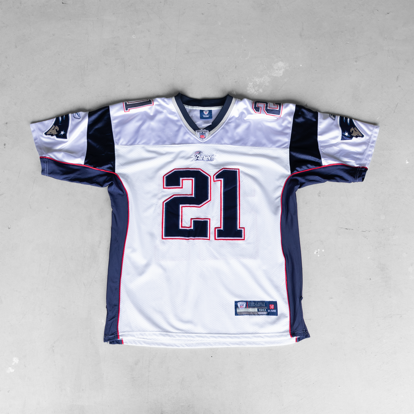 Vintage NFL New England Patriots Fred Taylor #21 Football Jersey (L)