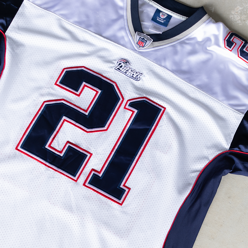 Vintage NFL New England Patriots Fred Taylor #21 Football Jersey (L)