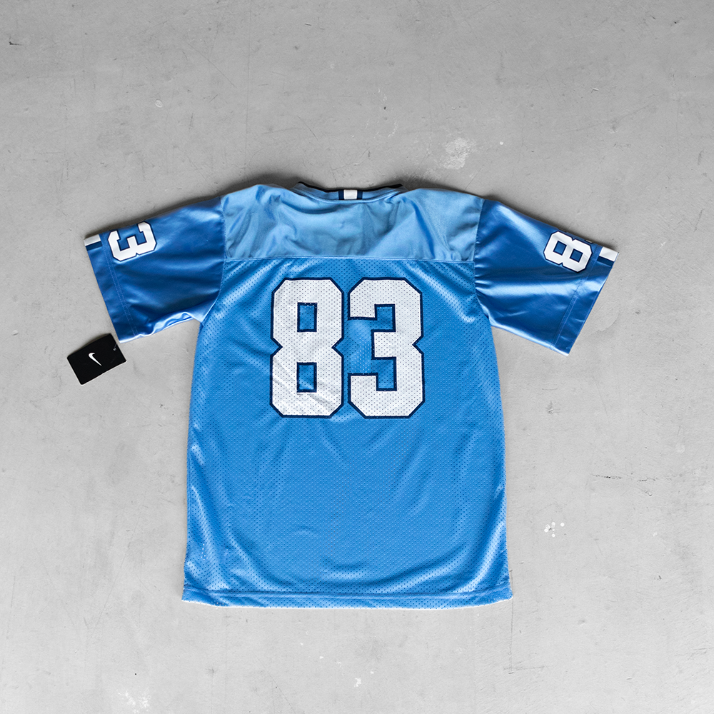 Vintage Nike University Of North Carolina #83 Youth Football Jersey (L)