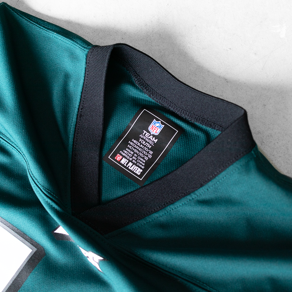 NFL Philadelphia Eagles Carson Wentz #11 Youth Football Jersey (M)