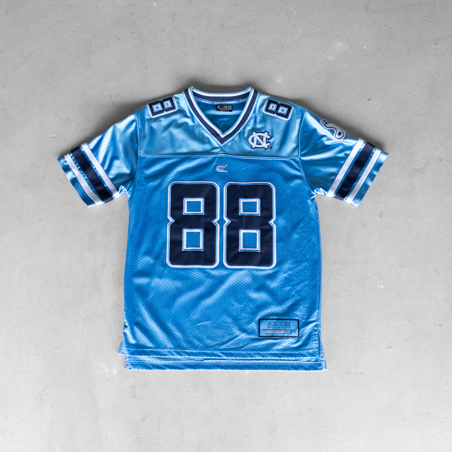 Vintage NFL North Carolina Tar Heels #88 Youth Football Jersey (L)