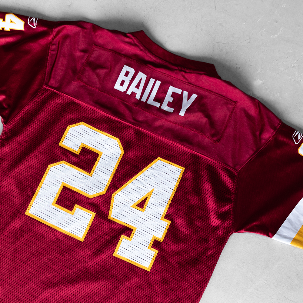 Vintage NFL Washington Redskins Champ Bailey #24 Youth Football Jersey (L)