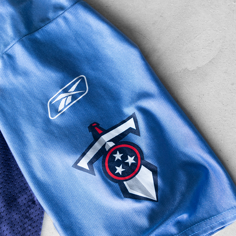 Vintage NFL Tennessee Titans Vince Young #10 Football Jersey (XXL)
