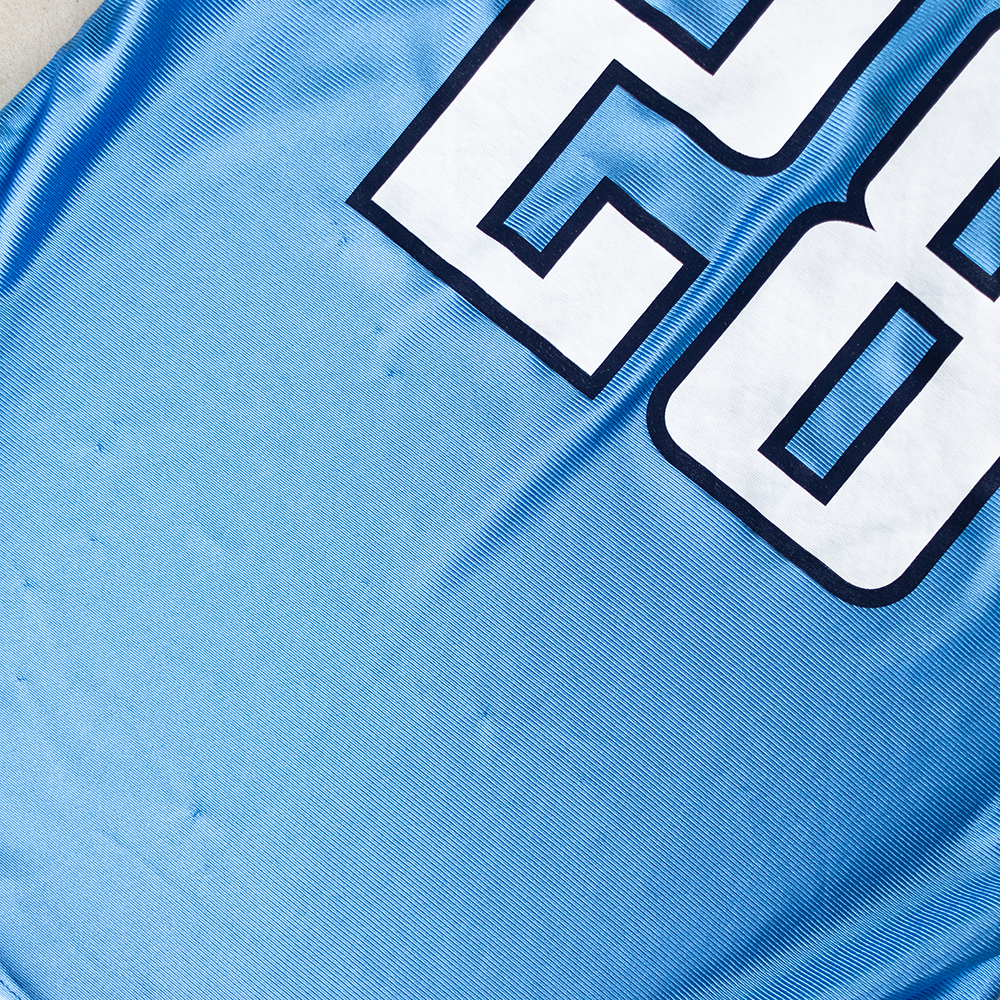Vintage NFL Tennessee Titans Chris Johnson #28 Youth Football Jersey (XL)