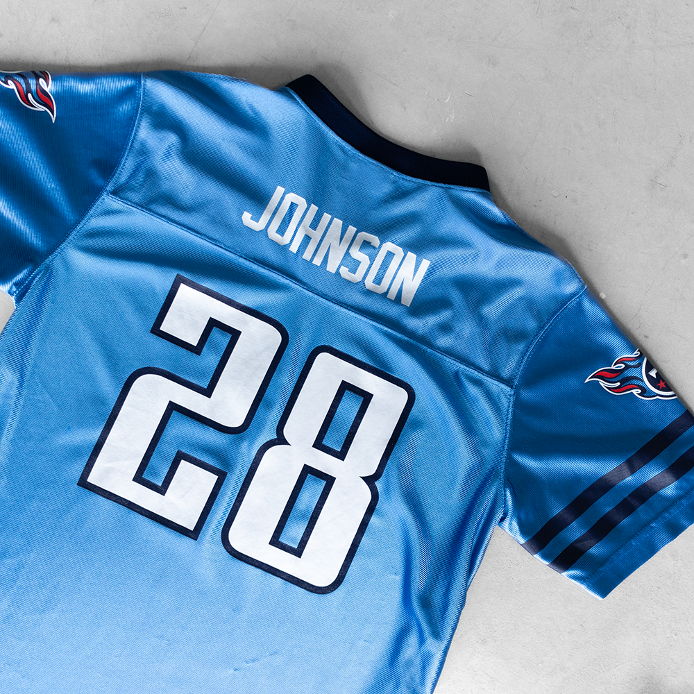 Vintage NFL Tennessee Titans Chris Johnson #28 Youth Football Jersey (XL)