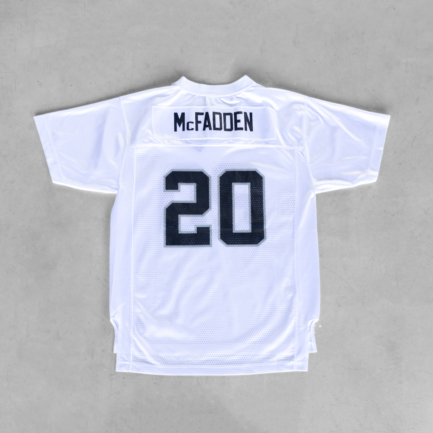 Vintage NFL Oakland Raiders Darren McFadden #20 Youth Football Jersey (XL)