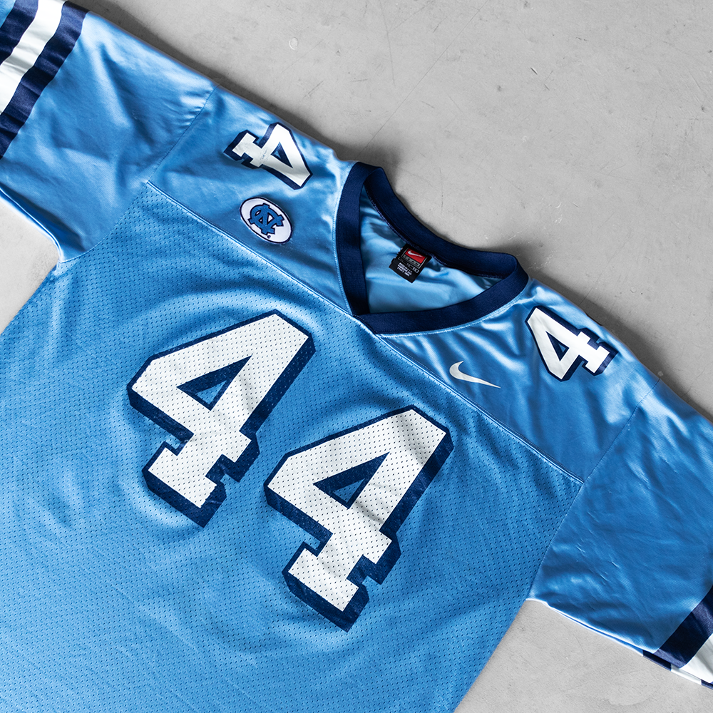 Vintage Nike University Of North Carolina #44 Football Jersey (XL)