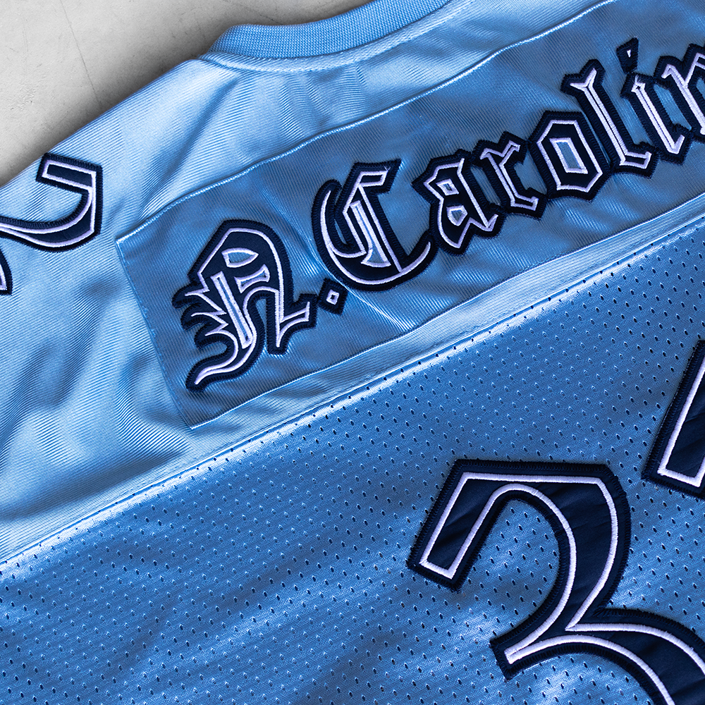 Vintage N.Carolina #32 Football Jersey (XL)