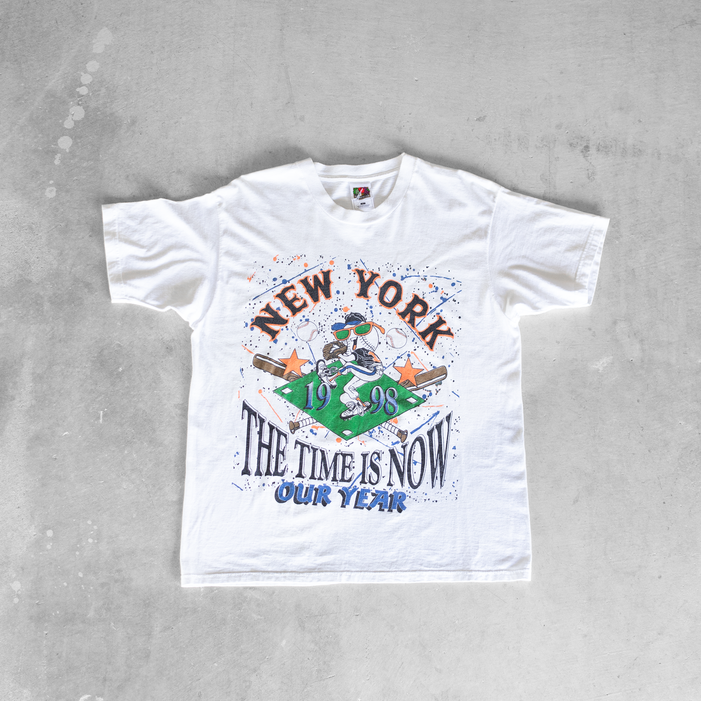 Vintage 1998 New York Baseball Character Graphic T-Shirt (M)