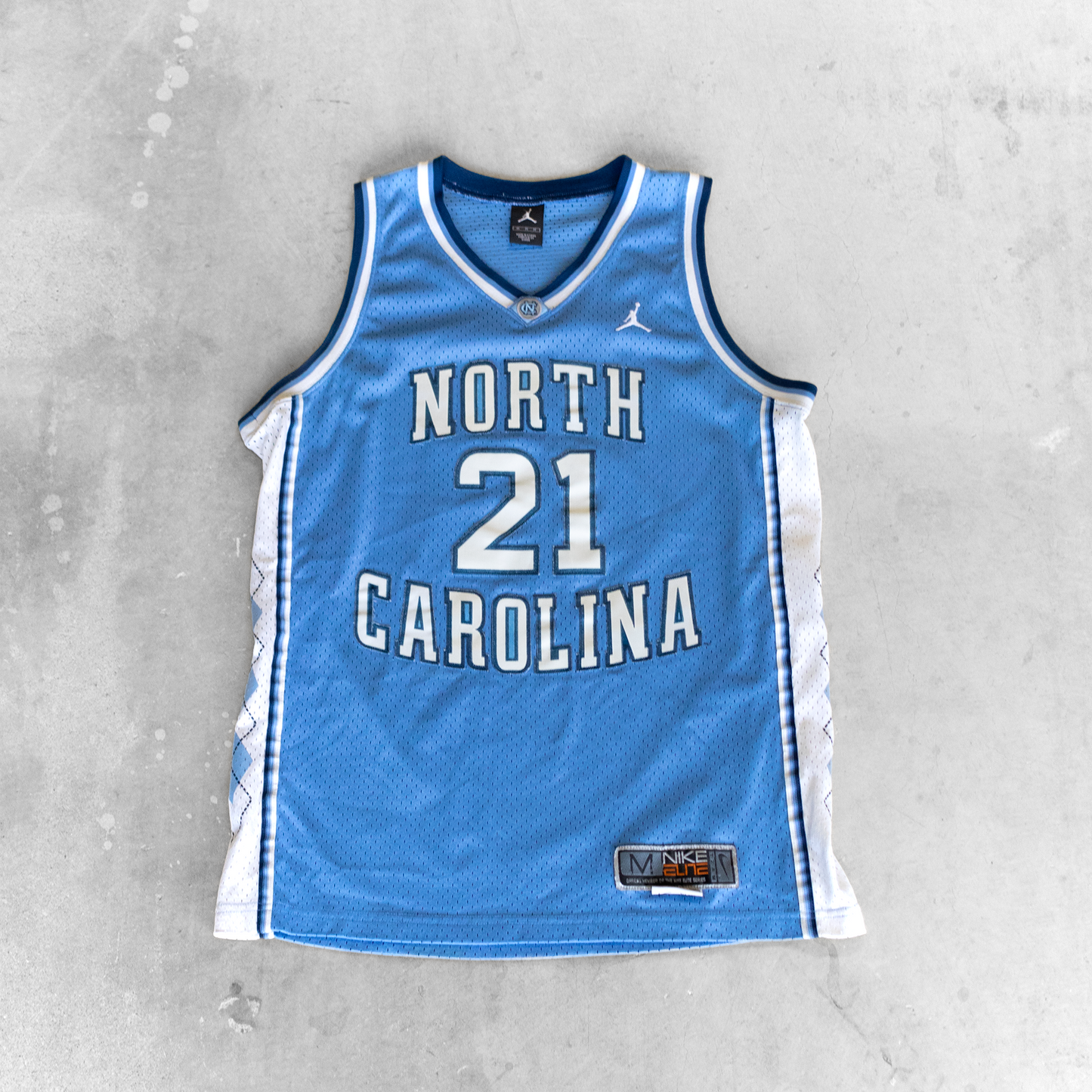 Vintage University Of North Carolina #21 Nike Elite Jordan Basketball Jersey (M)