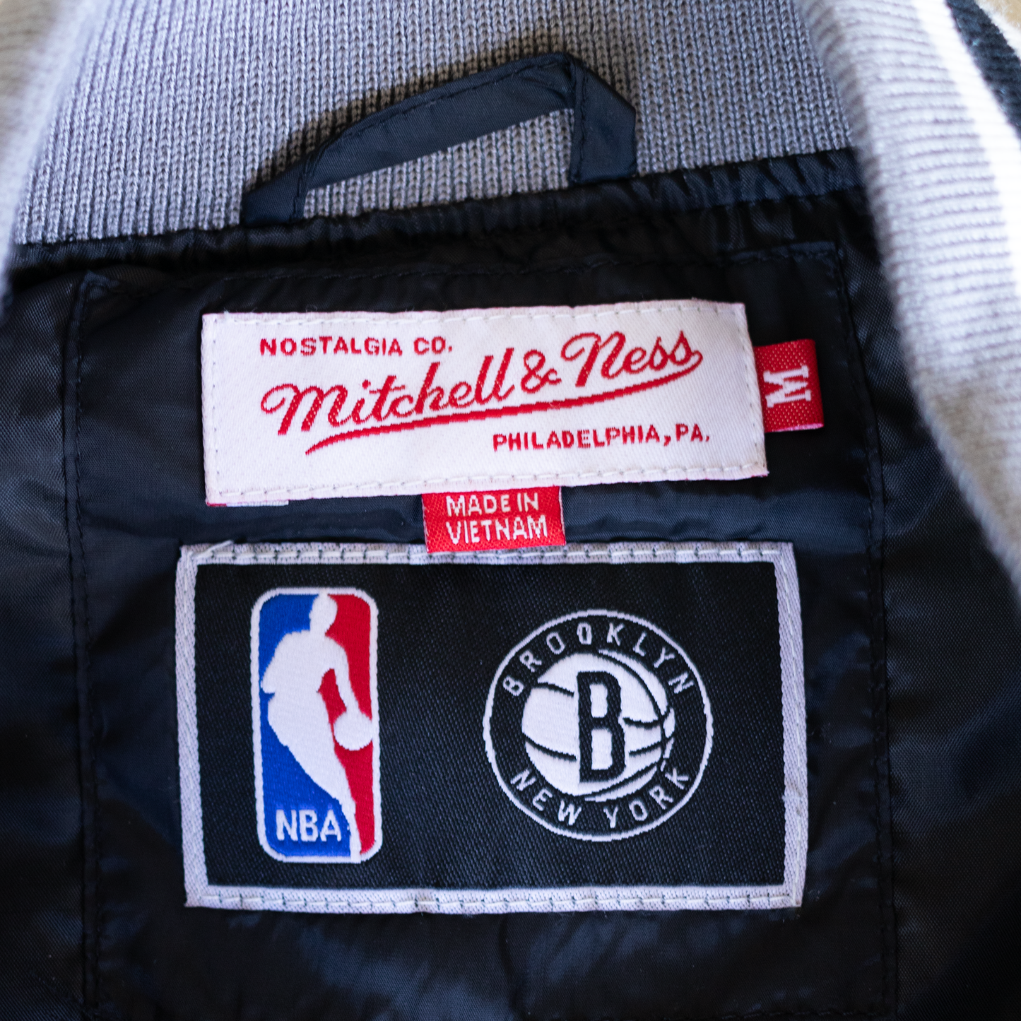 Mitchell & Ness NBA Brooklyn Nets Puffer Vest Jacket (L)