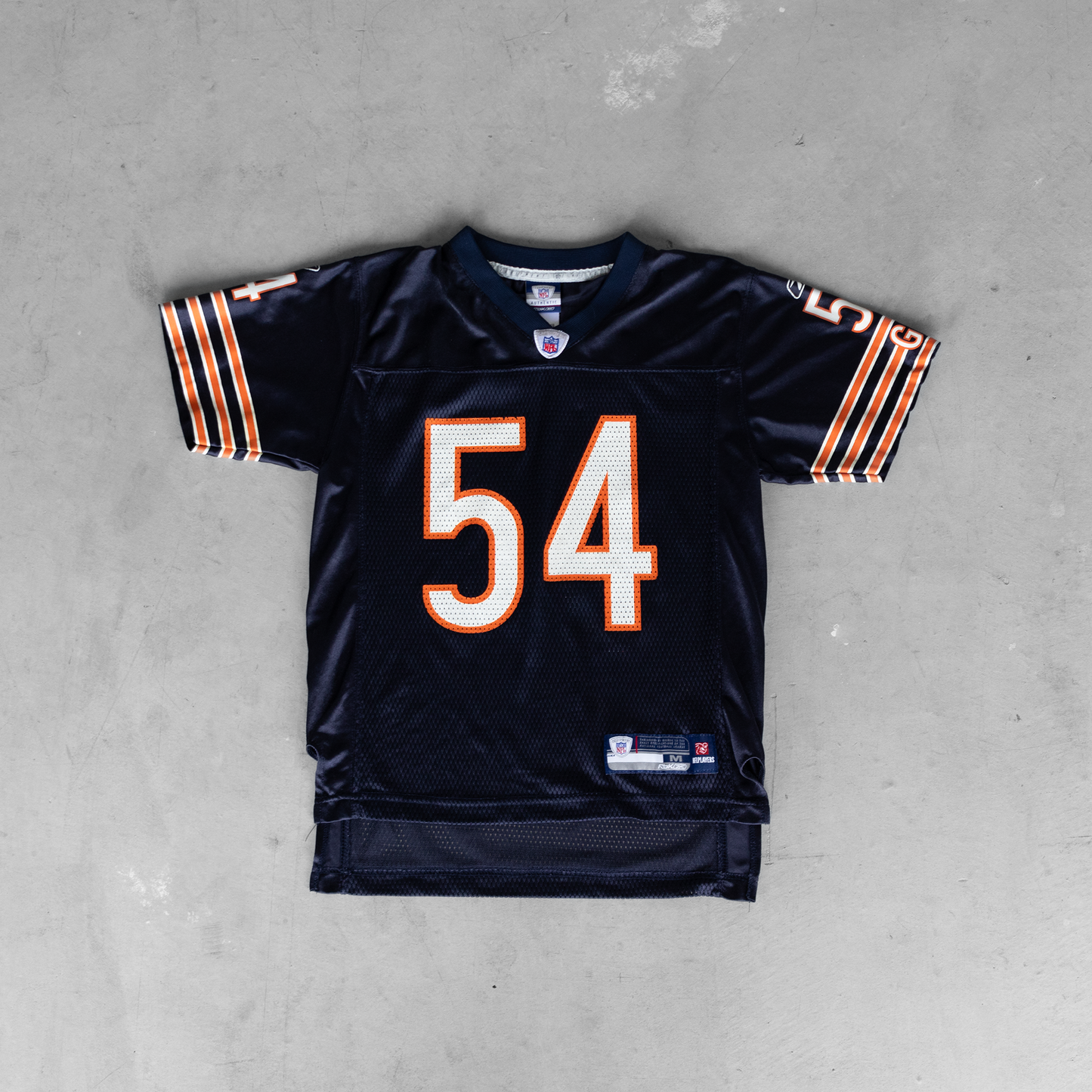 Vintage NFL Chicago Bears Brian Urlacher #54 Youth Football Jersey (M)