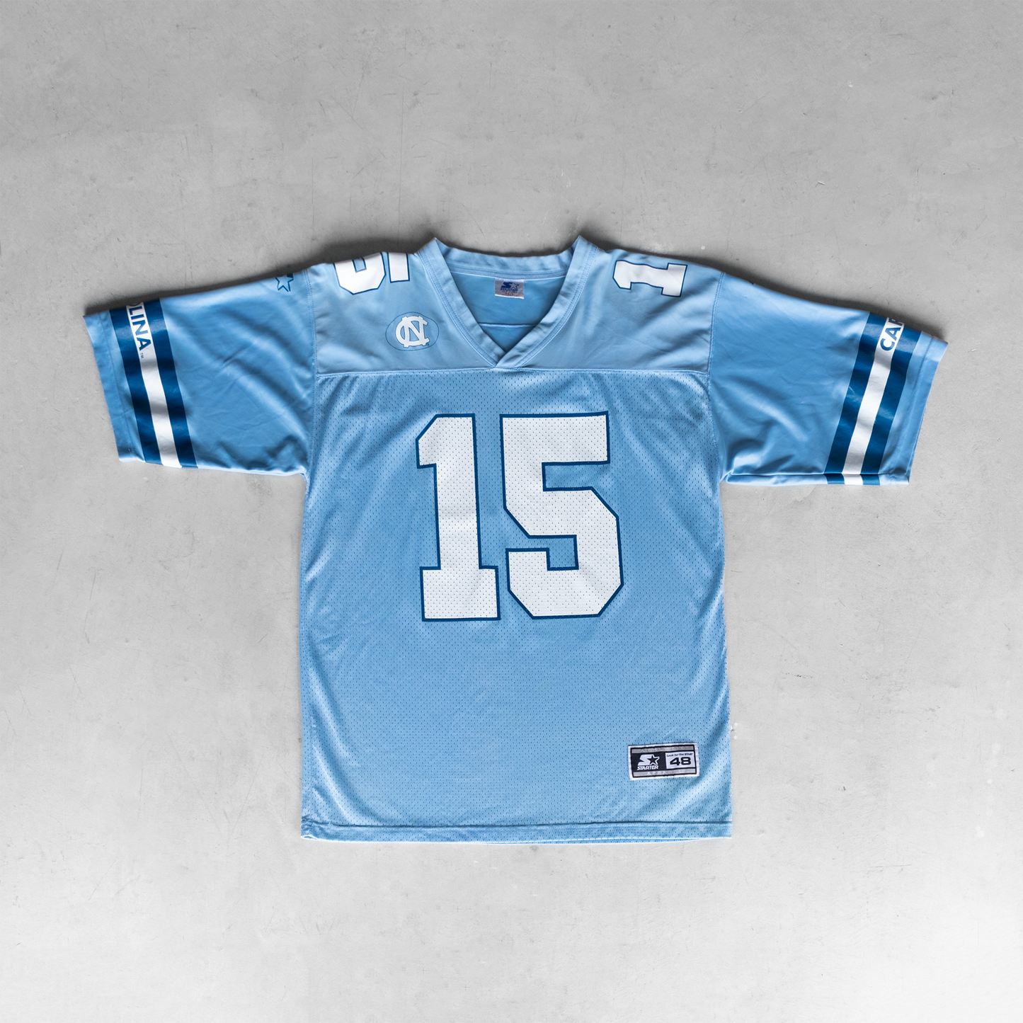 Vintage Nike University Of North Carolina #15 Football Jersey (L)