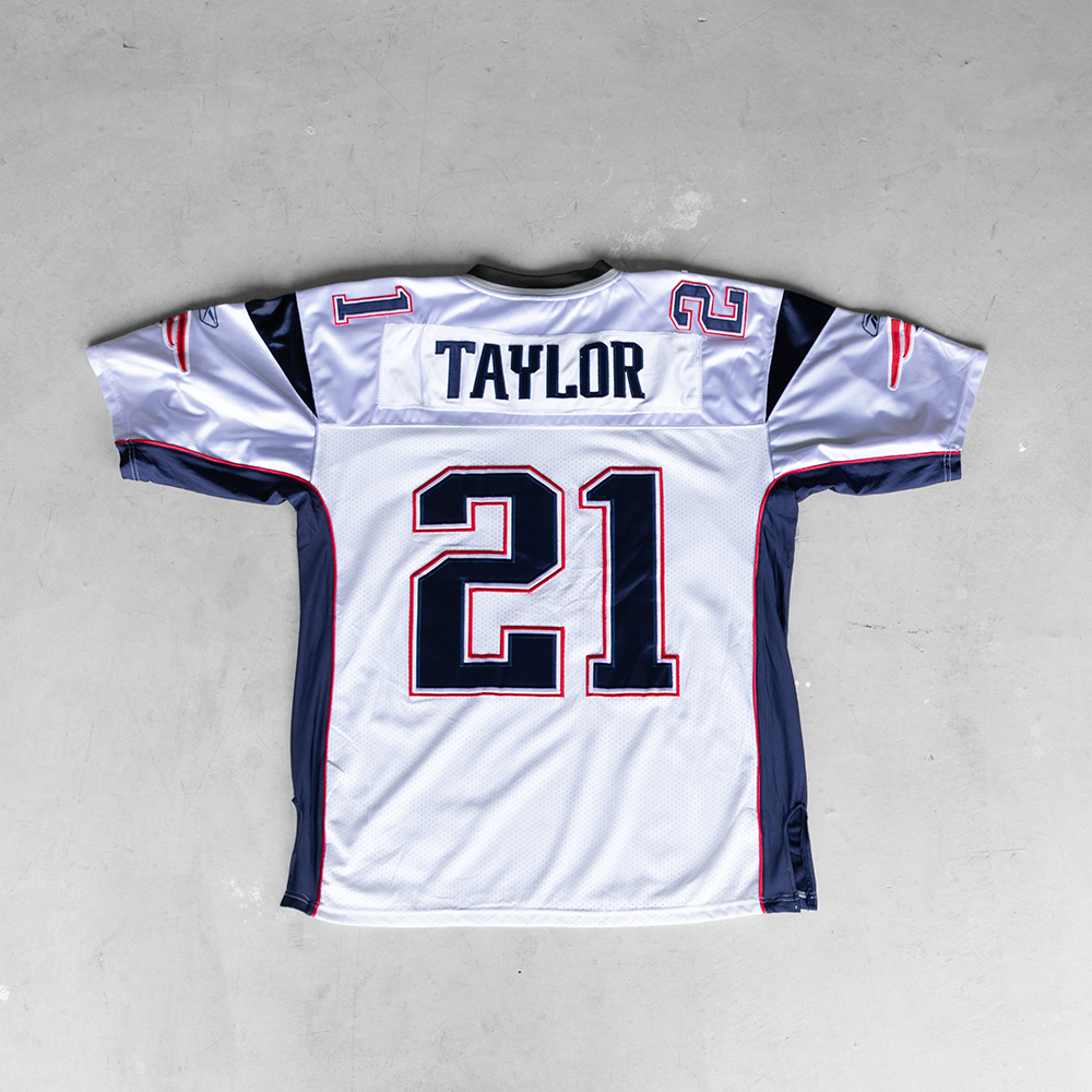 Vintage NFL New England Patriots Fred Taylor #21 Football Jersey (L)