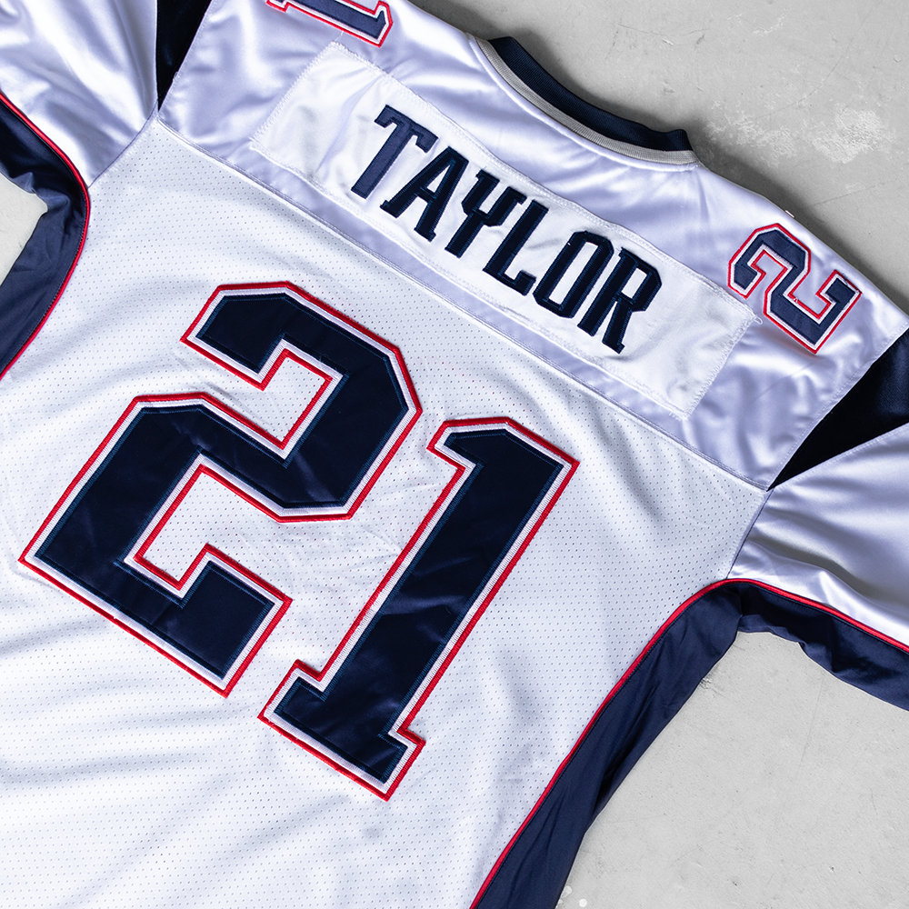 Vintage NFL New England Patriots Fred Taylor #21 Football Jersey (L)