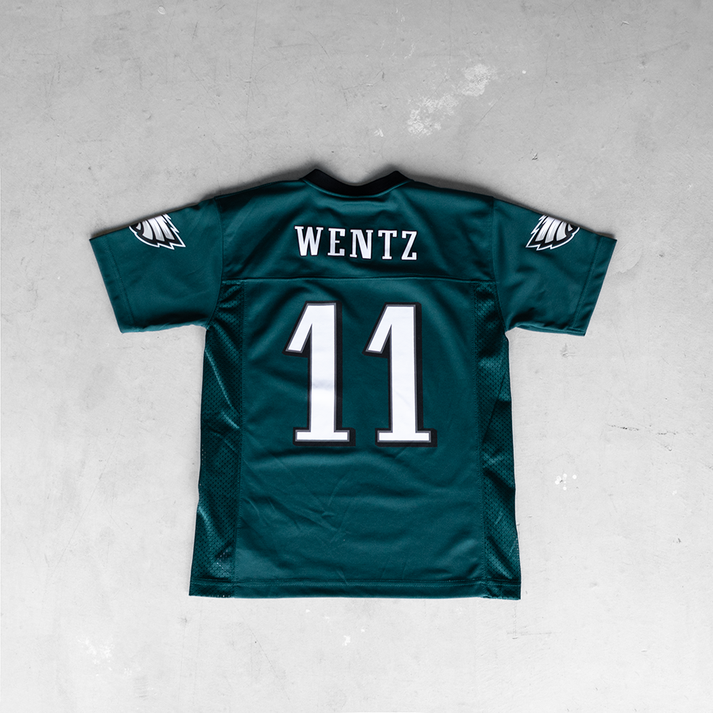 NFL Philadelphia Eagles Carson Wentz #11 Youth Football Jersey (M)