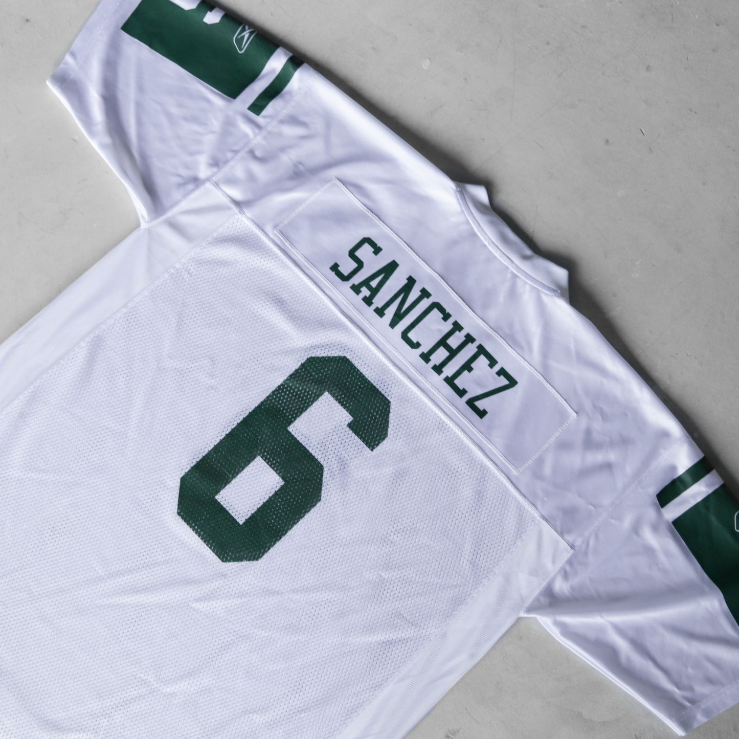 Vintage NFL New York Jets Mark Sanchez #6 Football Jersey (XL)