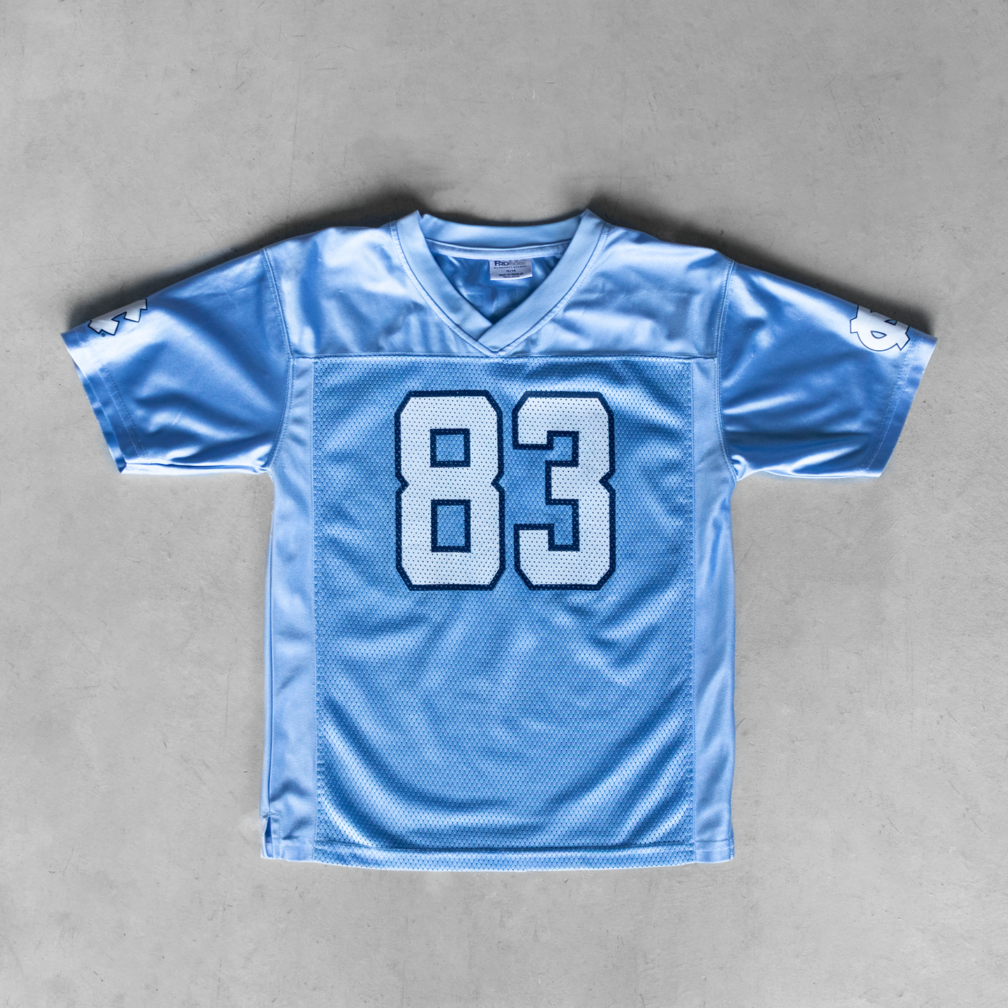 Vintage University Of North Carolina #83 Youth Football Jersey (L)