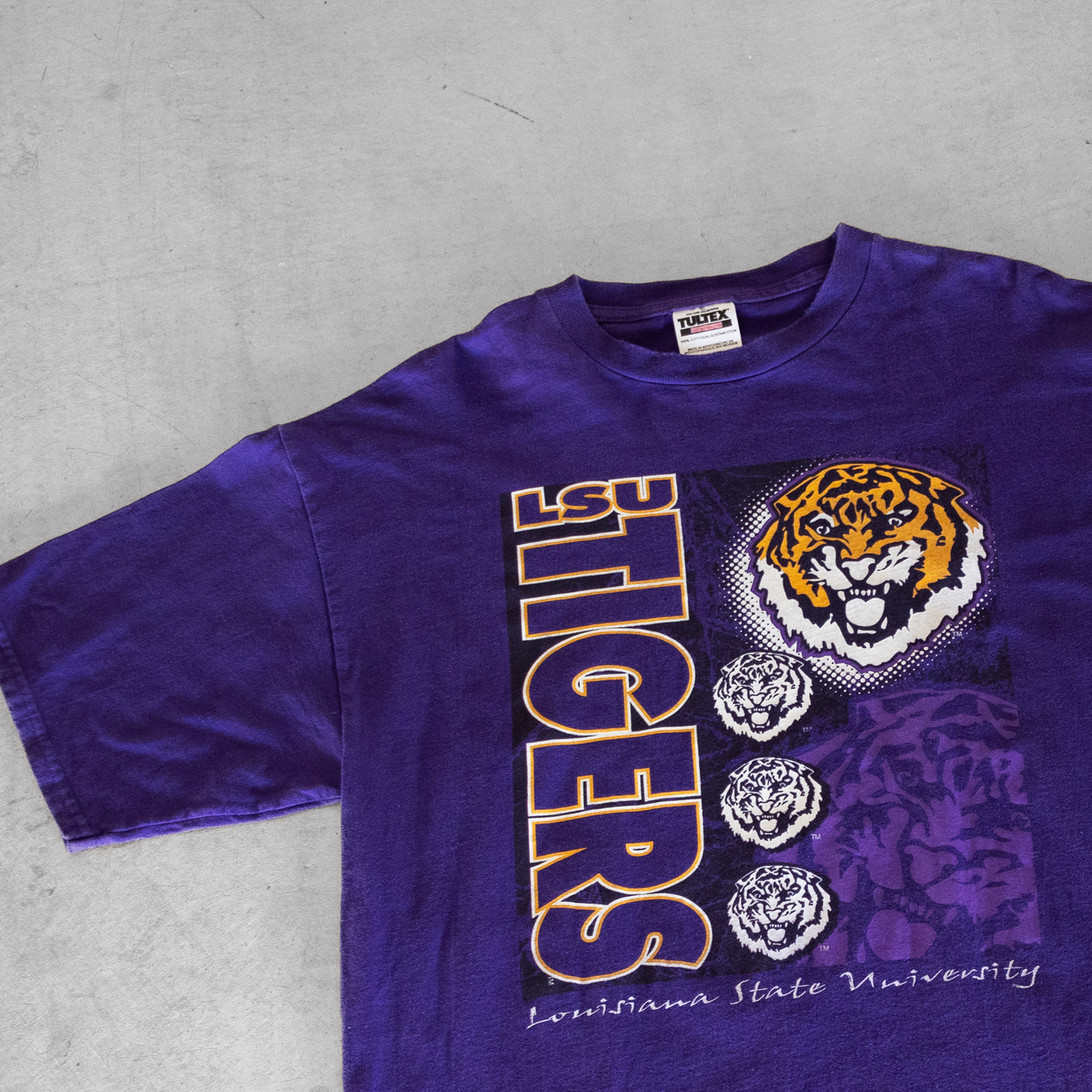 Vintage Louisiana State University Tigers Graphic T-Shirt (XL)